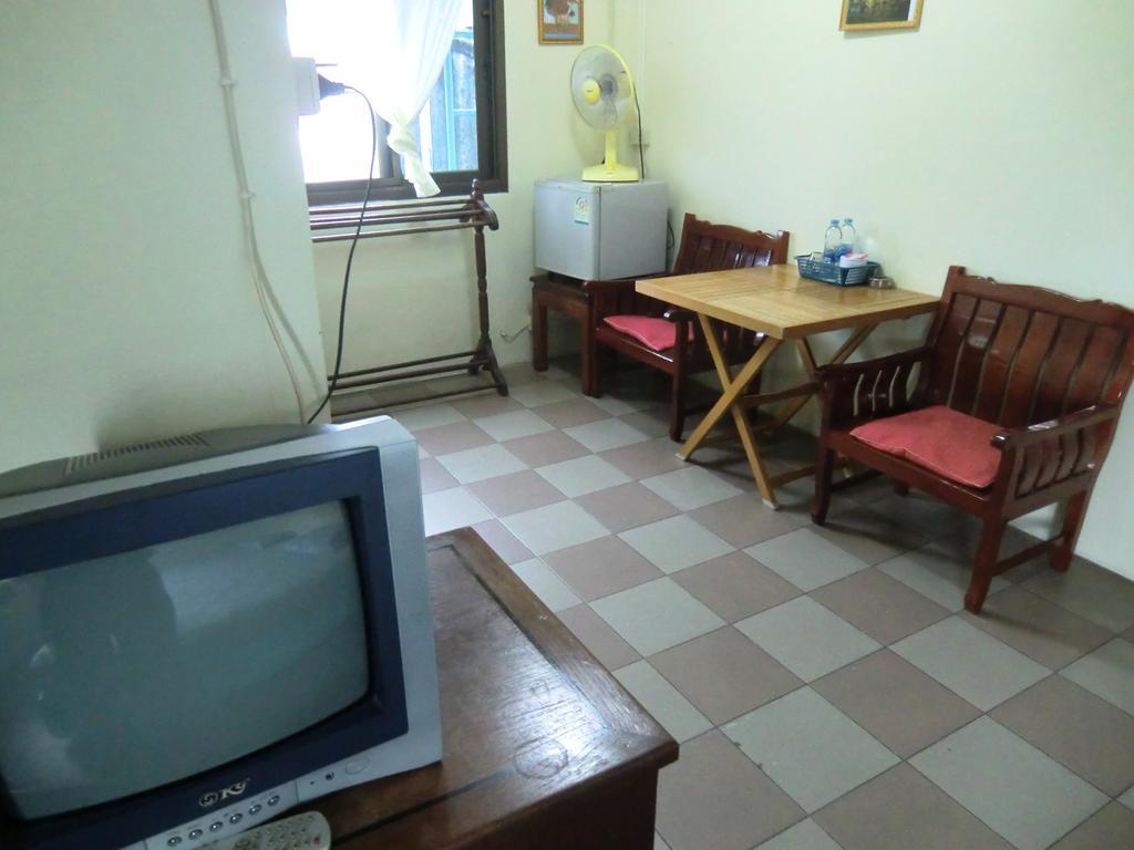 Residence House Trat Room photo