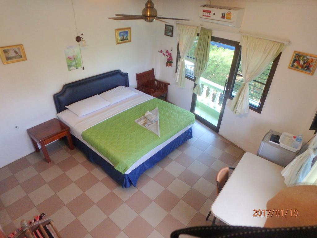 Residence House Trat Exterior photo